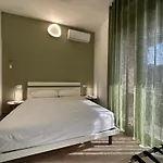 Meridian A23 מלון 3*